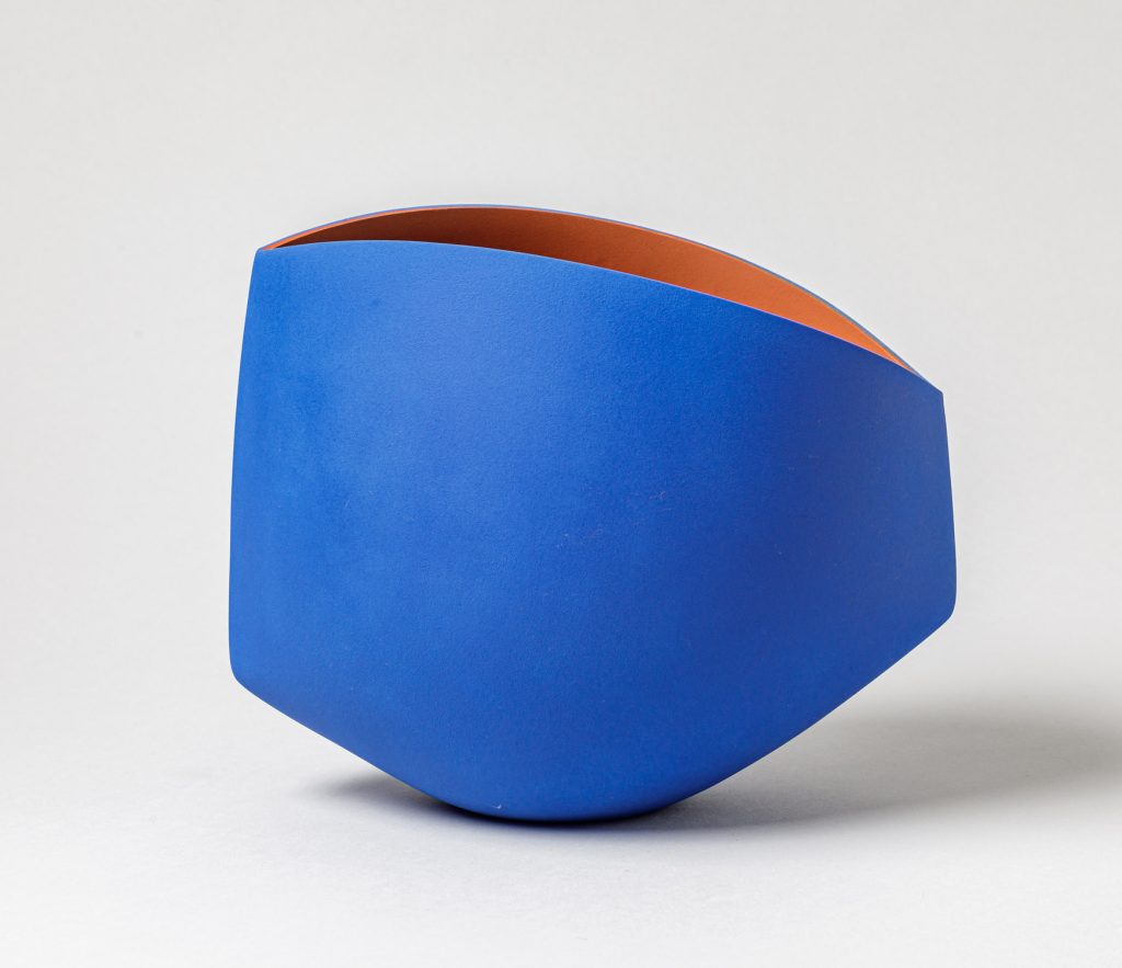 Ann Van Hoey new works - ceramic gallery in France - contemporary ceramics - contemporary ceramic sculpture - contemporary design