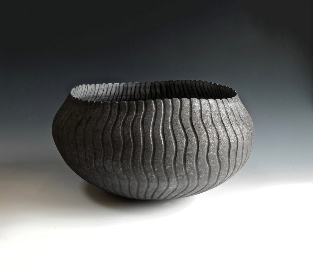 David Roberts vessels - David Roberts naked raku - David Roberts works - Davis Roberts ceramics