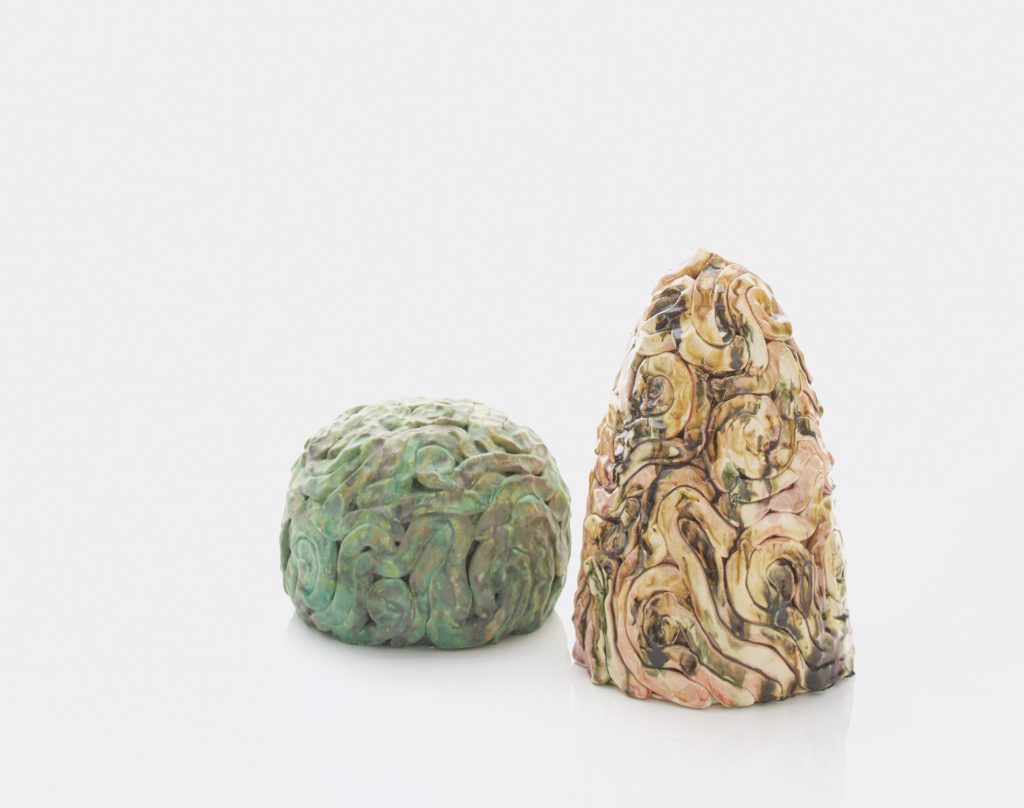 Elena Gileva - exposition céramqiue en Bourgogne - Galerie Ancienne poste - expo en Puisaye