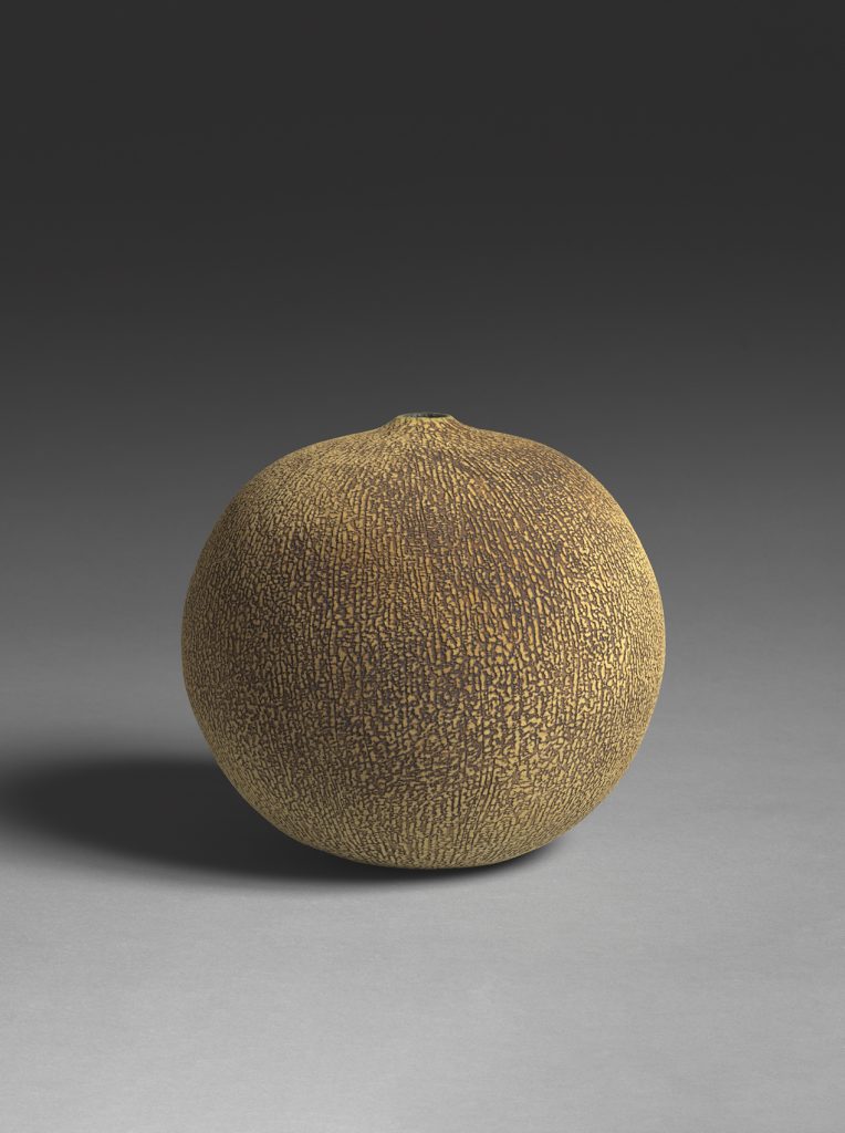 Erna Aaltonen - Finnish design - Finnish ceramic - Finnish ceramic sculpture - Finnish art