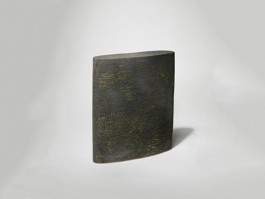 Exposition Erna Aaltonen en France - galerie Erna aaltonen rn France - sculpture céramique - exposituion ceramique contemporaine