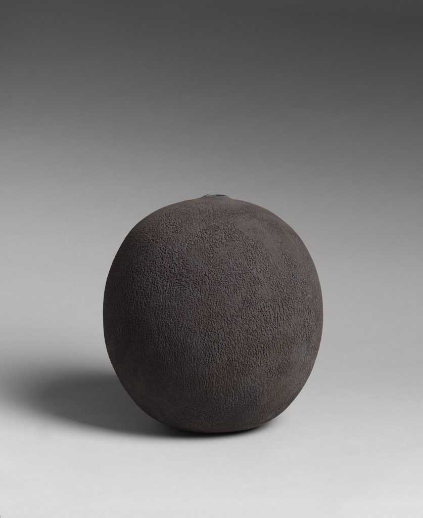 Erna Aaltonen -grès contemporain - expo céramique contemporaine - galerie de céramique contemporaine