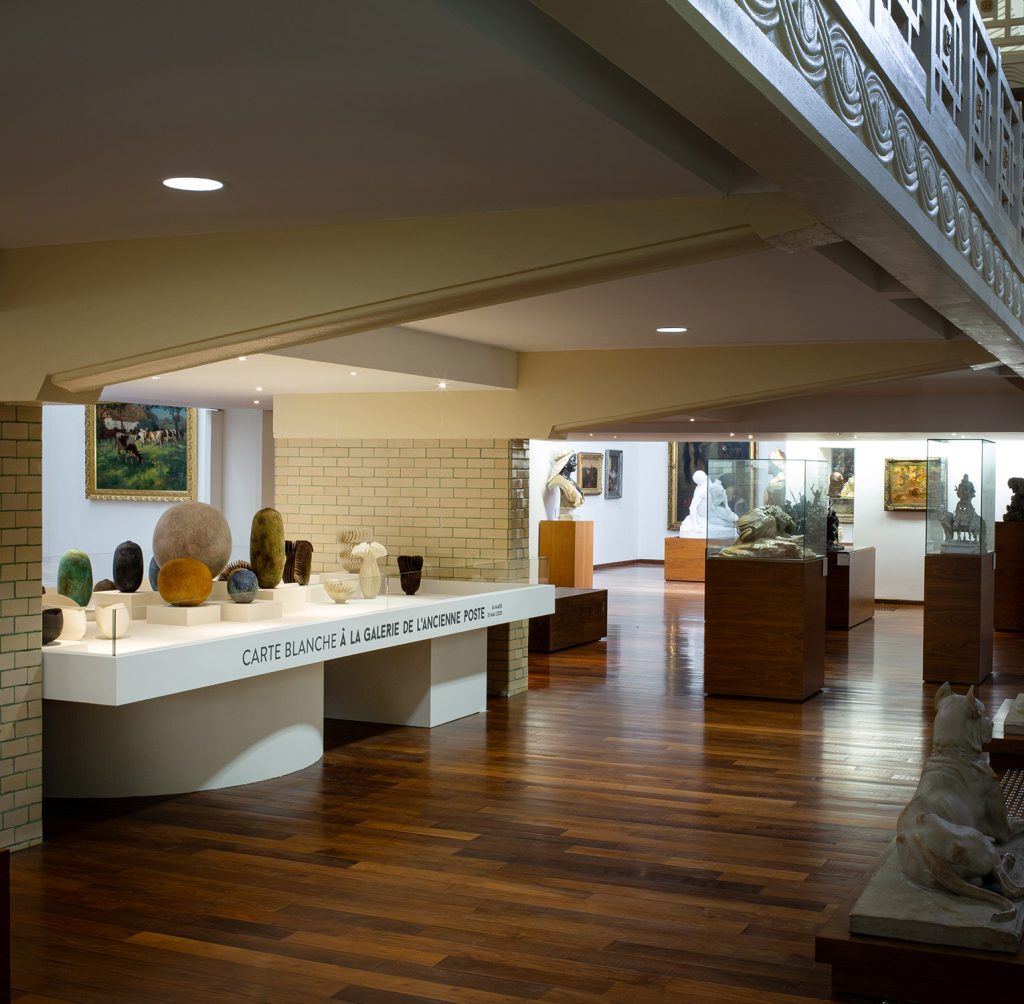 Musée La Piscine Galerie de l'Ancienne poste - exposition céramique contemporaine musée