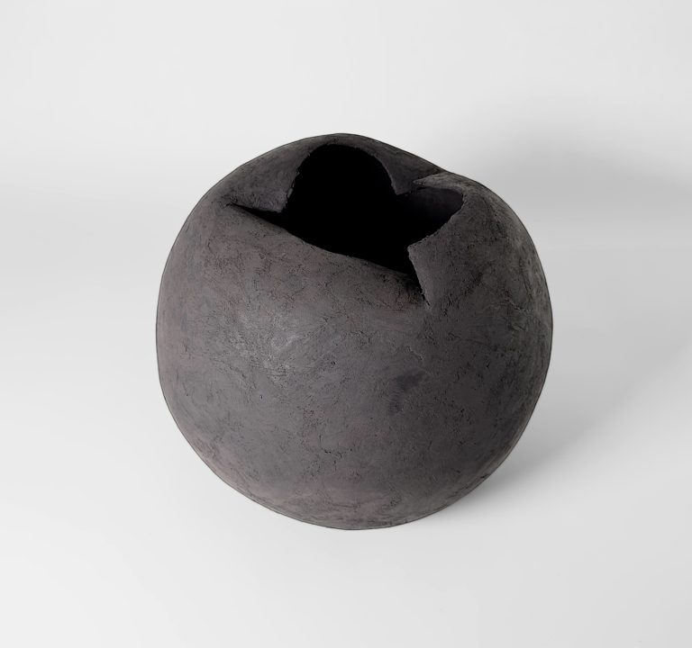 Laura Pasquino works - Laura Pasquino ceramics - Laura Pasquino ceramic sculpture