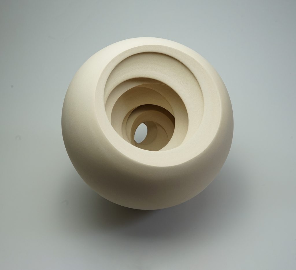 Matthew Chambers ceramique - sculpture ceramique Matthew Chambers - grès Matthew Chambers collection Matthew Chambers