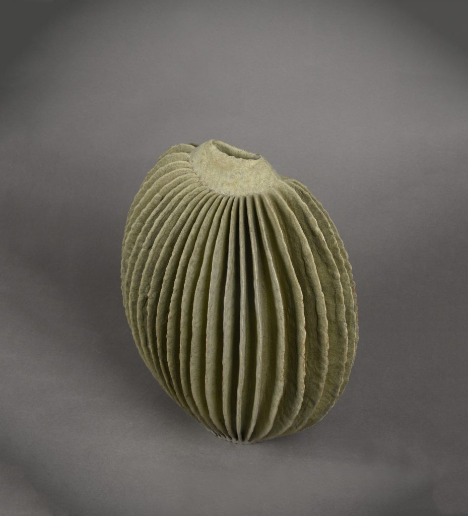 Expo Ursula Morley-Price - céramique contemporaine - Galerie Ancienne poste Toucy - expo en Puisaye