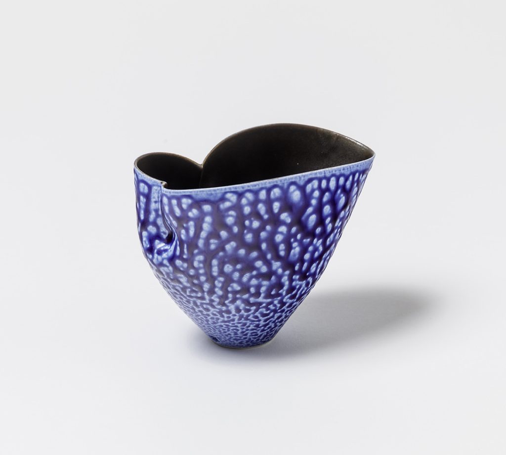 Sara Flynn exposition en France - Galerie de l'Ancienne poste - galerie de céramique contemporaine