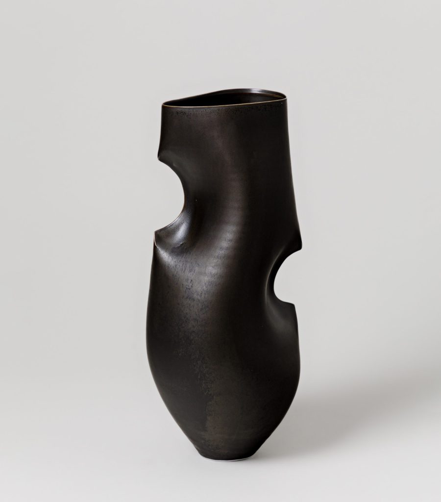 Sara Flynn ceramics- Sara Flynn porcelain - Sara Flynn works - Sara flynn exhibit