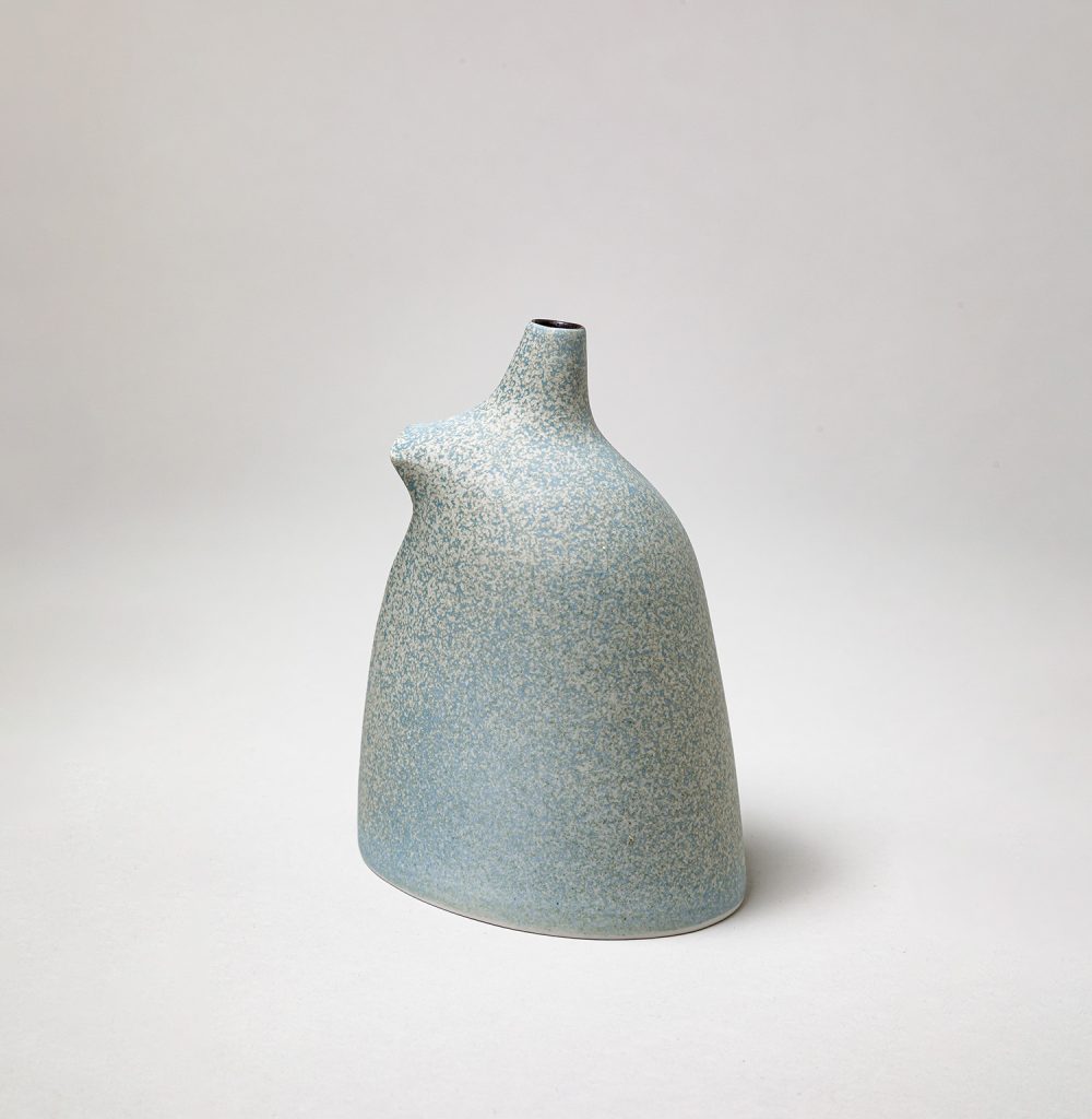 Sara Flynn ceramic artist - ceramic art - contemporary ceramic - ceramic gallery in France