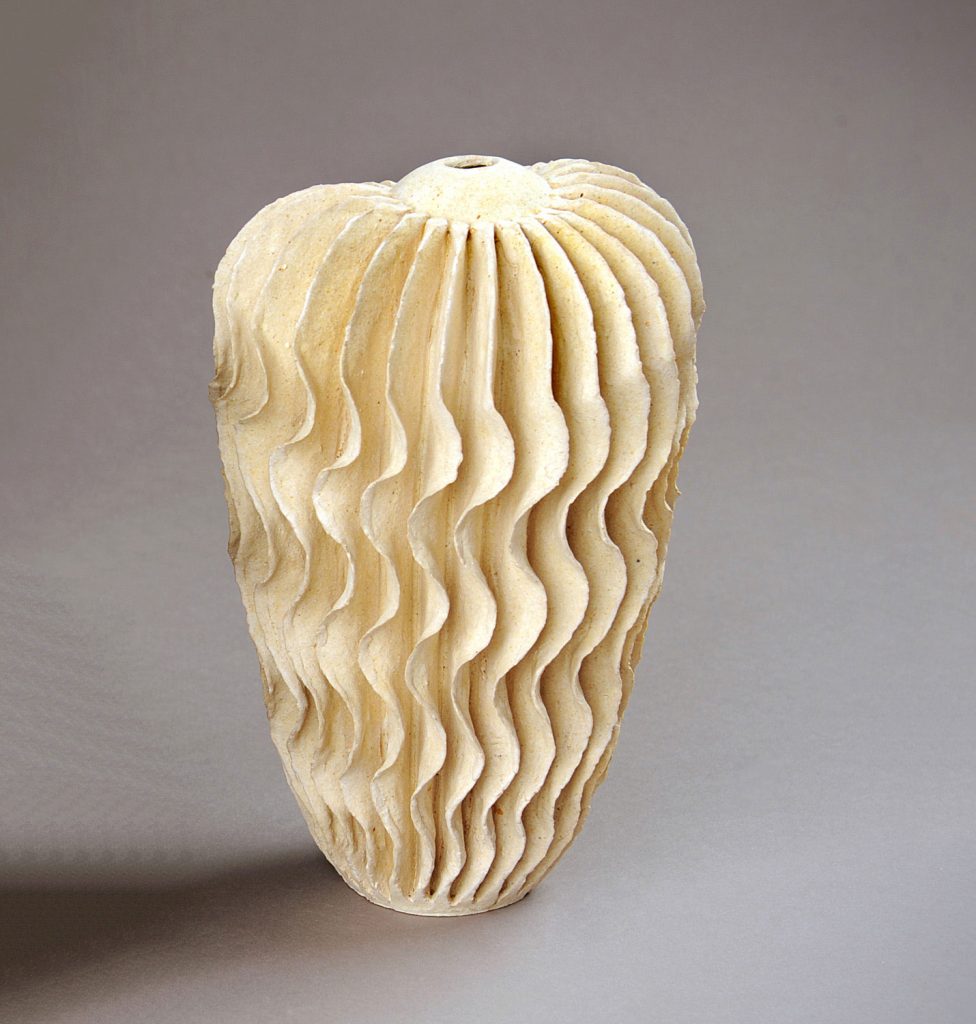 Ursula Morley-Price - ceramic exhibition in France - contemporary ceramic - English ceramic artist