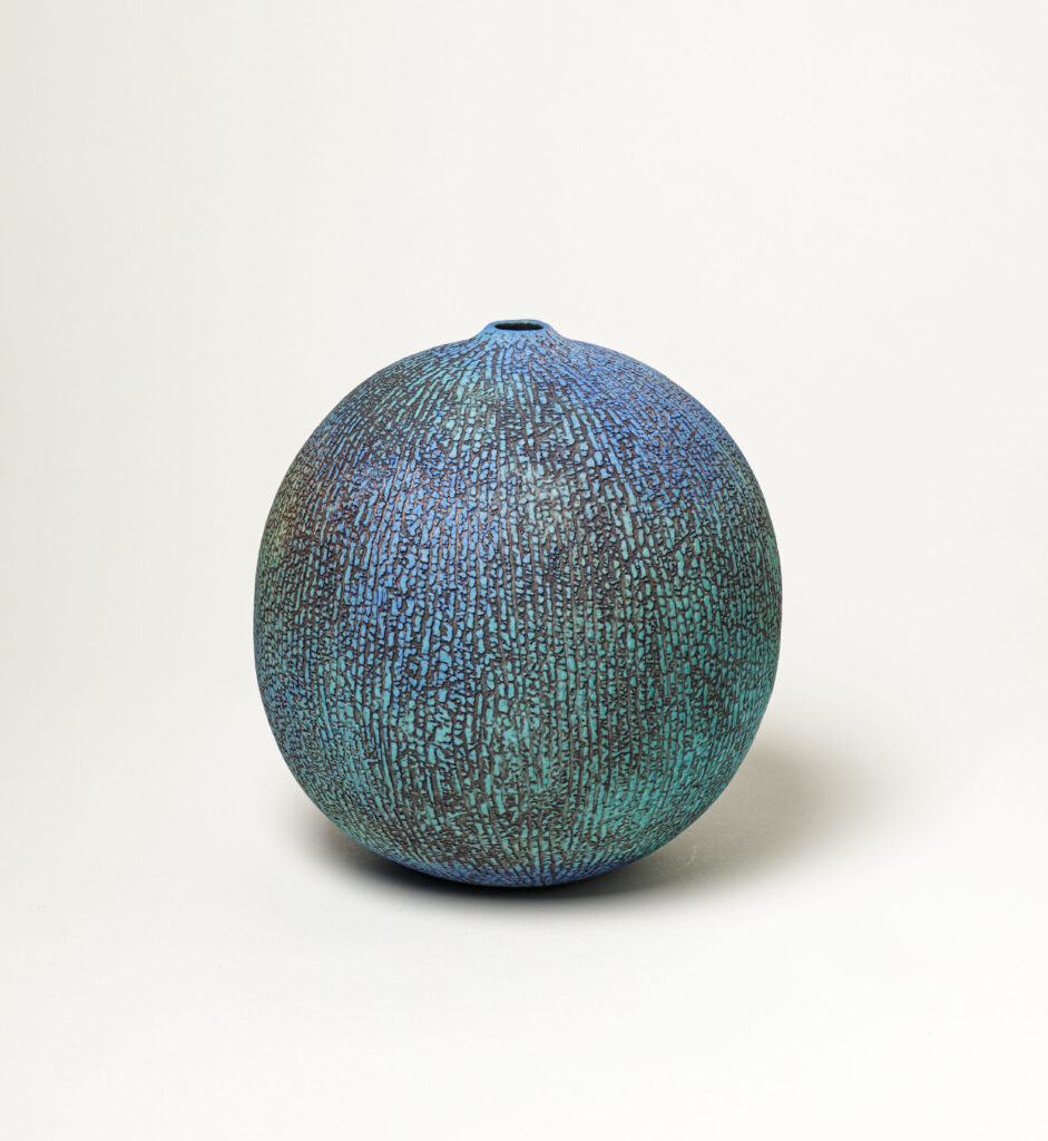 Erna Aaltonen gallery - Erna Aaltonen ceramics - Erna Aaltonen works - Erna Aaltonen exhibition 2026