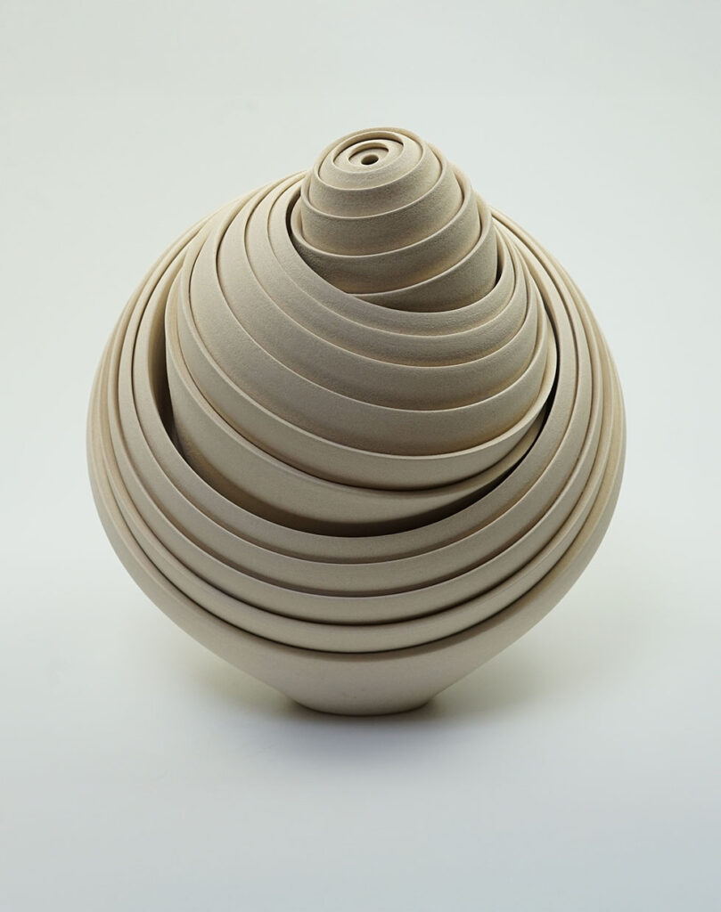 Matthew Chambers - galerie céramique France - sculpture céramique contemporaine - galerie Ancienne Poste
