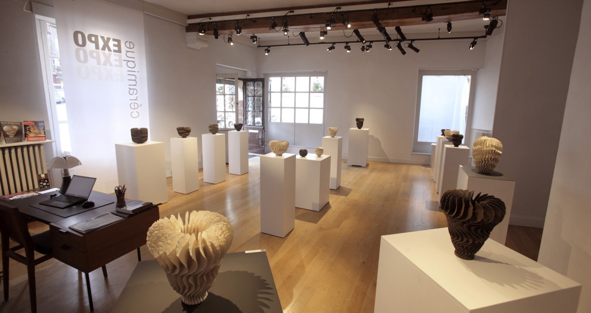 Ursula Morley-Price - sculpture céramique - exposition céramique - galerie de céramiques en Bourgogne Franche Comté - expo de céramiques