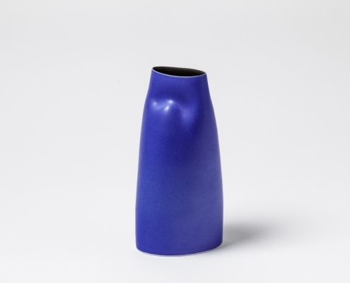 Sara Flynn - exposition Sara Flynn en France - galerie de Sara Flynn en France - exposition de céramiques contemporaines - porcelaine bleue