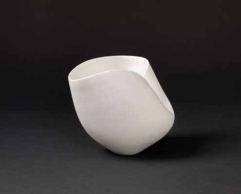 Sara Flynn ceramic design - design Sara Flynn - Sara Flynn works - Sara Flynn masterpiece - contemporary ceramic - contemporary art gallery in France