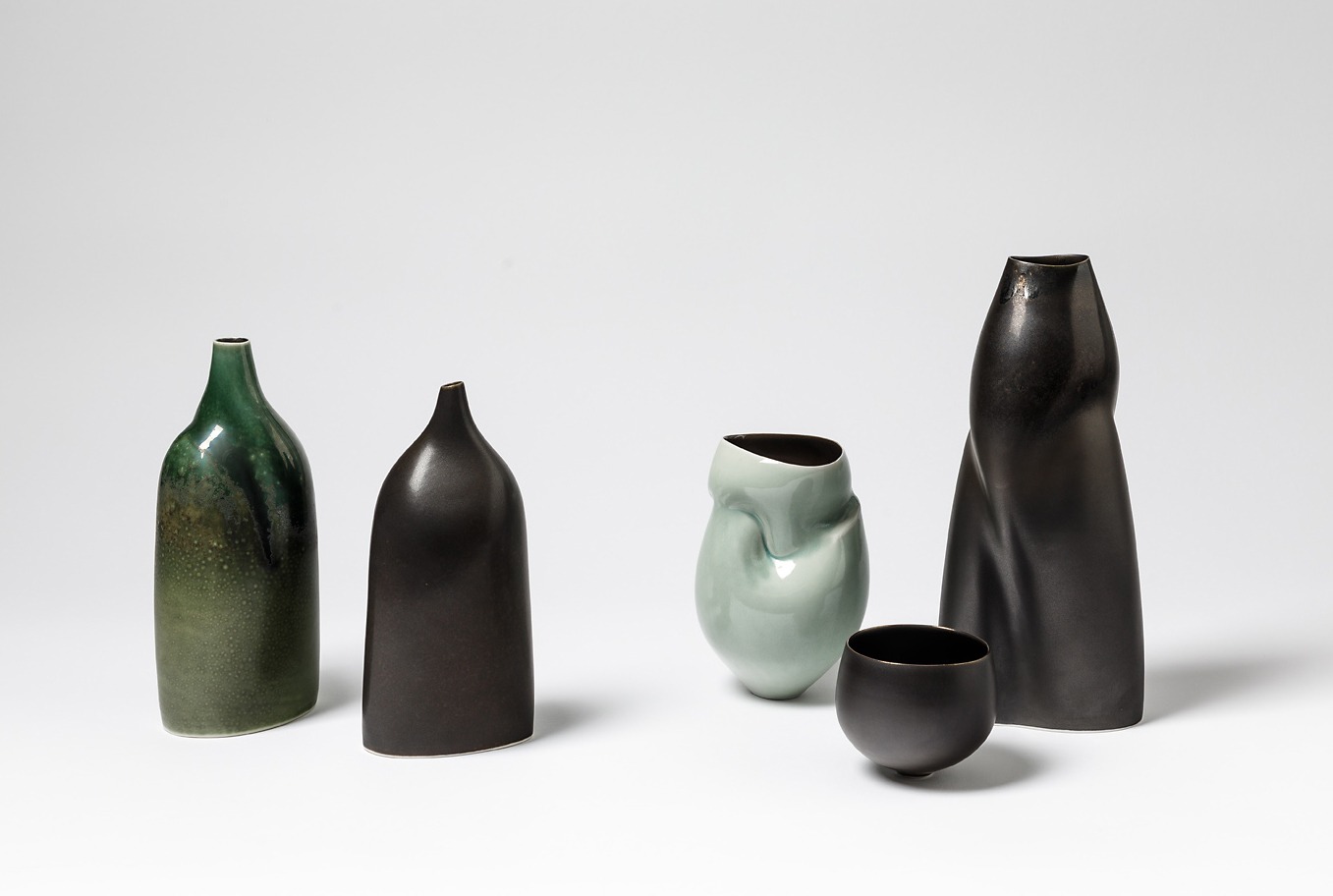 Sara Fllyn - exposition céramique en Puisaye - exposition céramique contemporaine - galerie Sara Flynn - porcelaine Sara Flyn