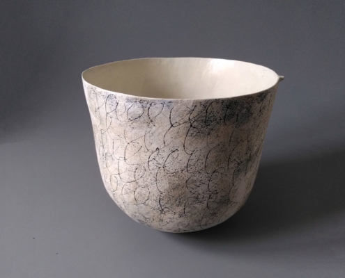expsoition en bourgogne des céramiques d'Océane Madelaine - exoistion céramiques contemporaine - bols céramiques - poterie en France